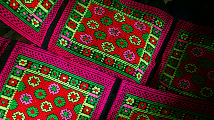 HÀ QUẢNG QUÊ HƯƠNG