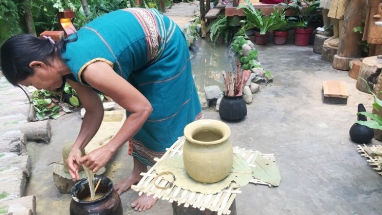 Ki lĕm tơviah túa meăn tơnêi hneăn dêi mơngế Bơhnéa a Kon Tum