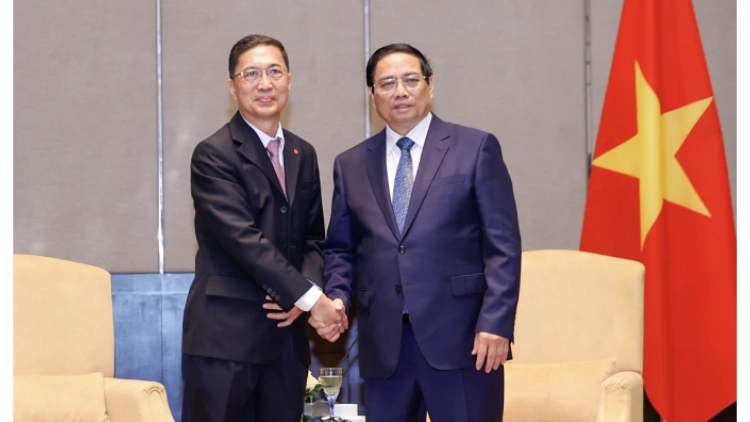ពត៌មាន​ម៉ោង៦
