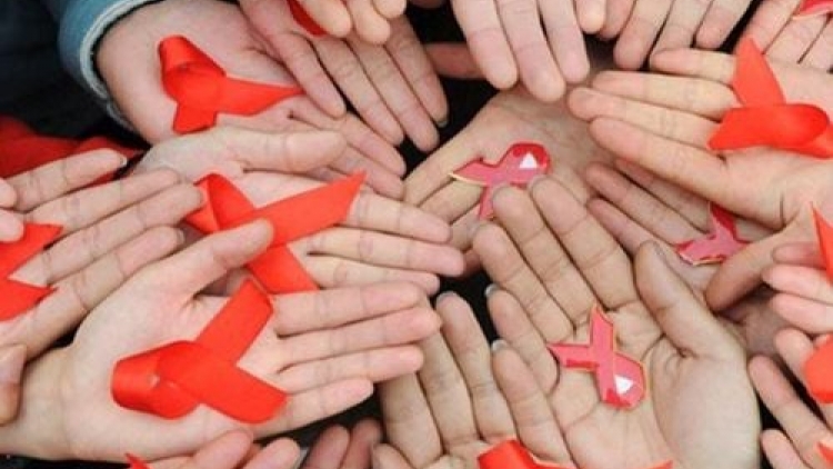RAU TR’TƯƠC BHLƯA CR’ĂY ANGẮT LÂNG HIV