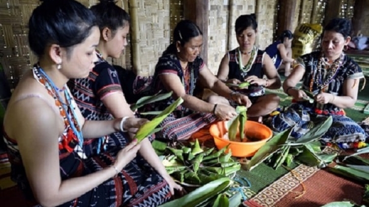 ĂN GÌ ĐÂY