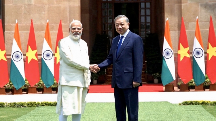 Khua gĭt gai Đảng, Khua lăn čar Tô Lâm bi trông hŏng Khua knŭk kna India  Narendra Modi 