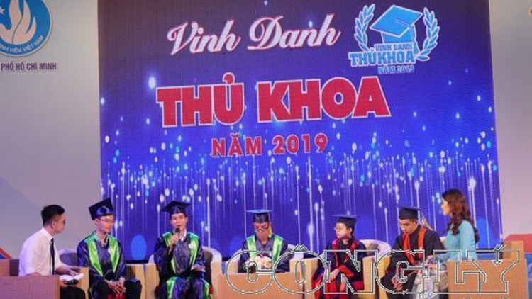 Thủ khoa '5 siam' song jalan ngak brei mboh ka rup drei