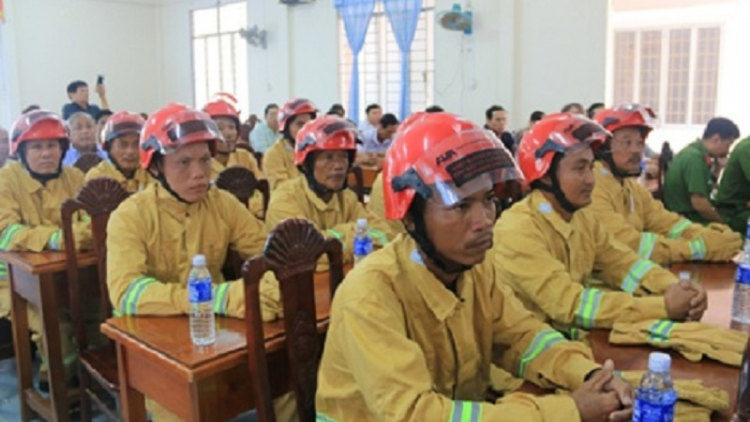 Kapul daong duah urang njauk bala halar hatian