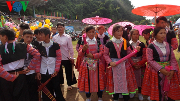 Tường thuật lễ khai mạc Ngày hội văn hóa Mông  - P.1