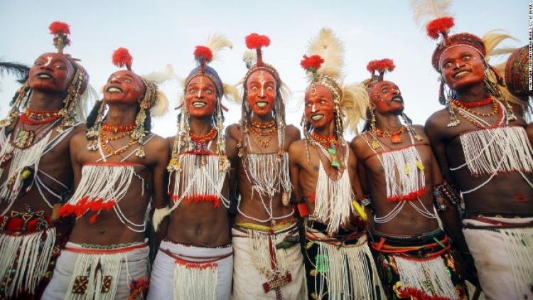 12 truyền thống lạ thường của thổ dân châu Phi