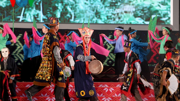 Sôi động Ngày hội Văn hoá dân tộc Dao toàn quốc lần thứ Nhất​