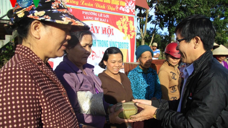 Tổ chức Ngày hội bánh chưng xanh ở 622 làng dân tộc thiểu số