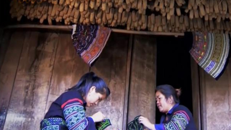 Người phụ nữ Mông đấu tranh với nạn buôn người
