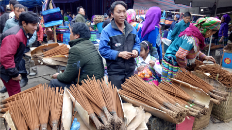 Làng Văn hóa tổ chức Chợ phiên vùng cao chào năm mới