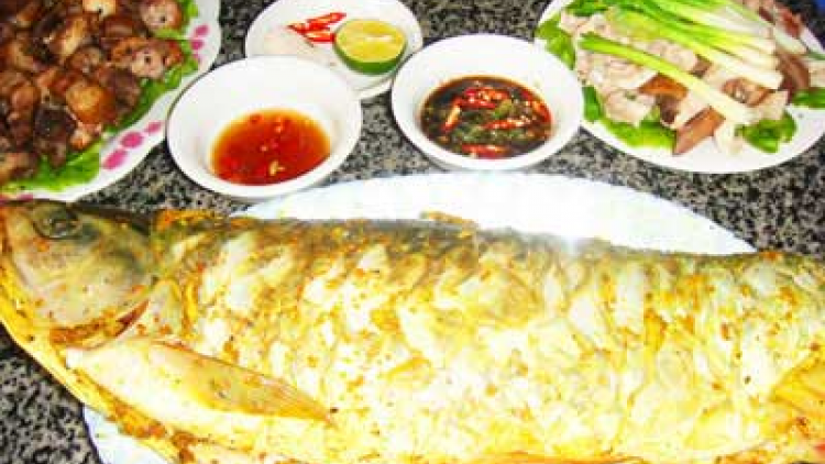 Đi Thanh Sơn ăn món cá bỗng của người Tày