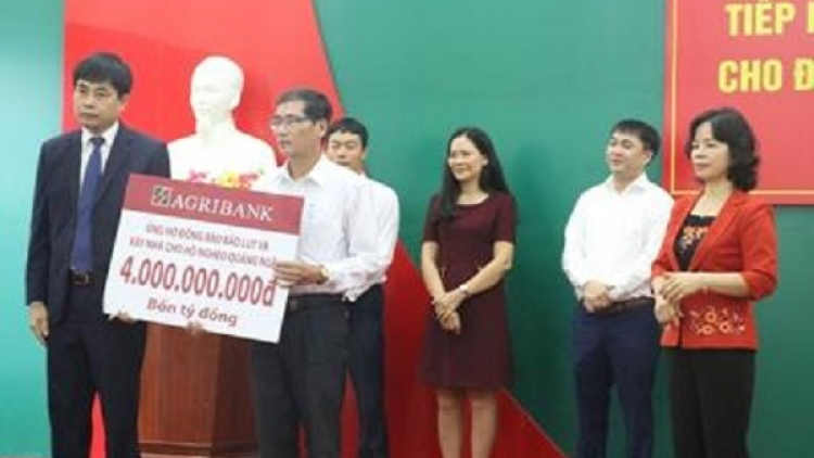 Agribank Quảng Ngãi dành 4 tỷ đồng hỗ trợ gia đình chính sách và hộ nghèo