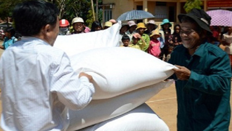 Đắc Nông cấp phát hơn 400 tấn gạo Chính phủ hỗ trợ cho người nghèo