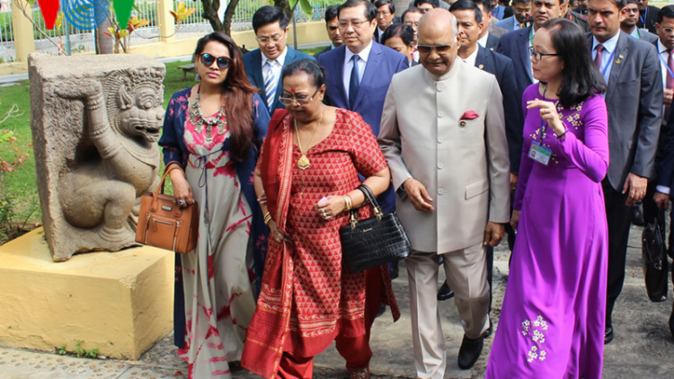 Tổng thống Ấn Độ thăm Bảo tàng Điêu khắc Chăm Đà Nẵng