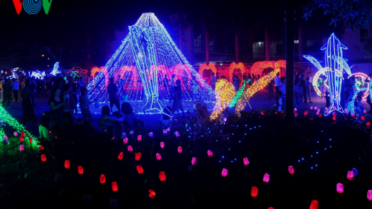 Lung Linh Lễ hội ánh sáng