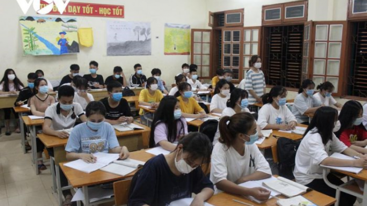 Thầy cô giáo vùng cao Sơn La tiếp sức mùa thi miễn phí cho học trò