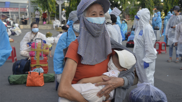 Hỗ trợ đưa gần 1.500 người dân từ TP.HCM về Kiên Giang, Đăk Lăk, Phú Yên