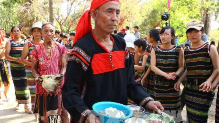 Lễ cúng làng của một số dân tộc ở Tây Nguyên