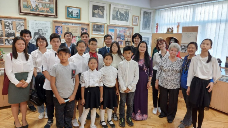 Khai giảng lớp tiếng Việt tại Ucraina