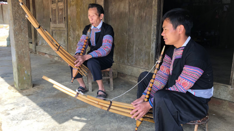 Nhạc cụ độc đáo của người Mông