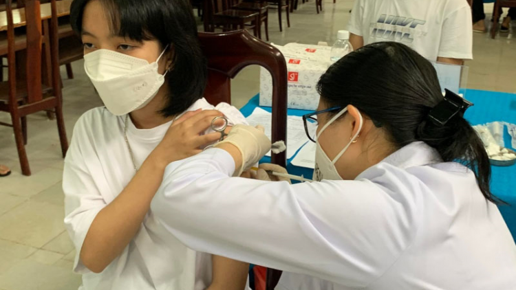 Tây Nguyên: Bảo đảm an toàn cho trẻ khi tiêm vắc xin phòng chống covid-19