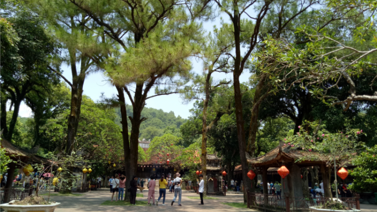 Vẻ đẹp chùa Côn Sơn – Trung tâm phật giáo Trúc lâm