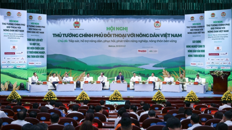 Thủ tướng Phạm Minh Chính đối thoại với nông dân