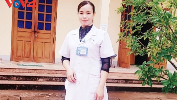 Bác sỹ Lò Thị Thanh Hợp, người tận tâm với bà con vùng khó