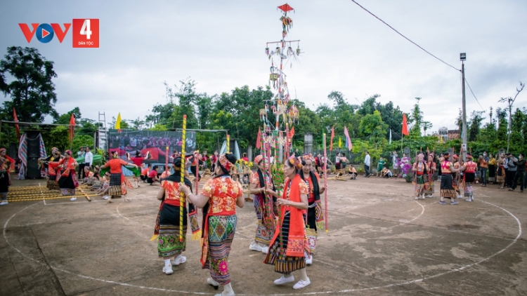Đặc sắc lễ hội cúng lúa mới của người Thái ở Đăk Lăk