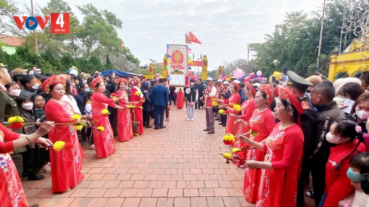 MÒN ĐÂY TAN MÌ CÚA LẸ HỘI TIÊN CÔNG