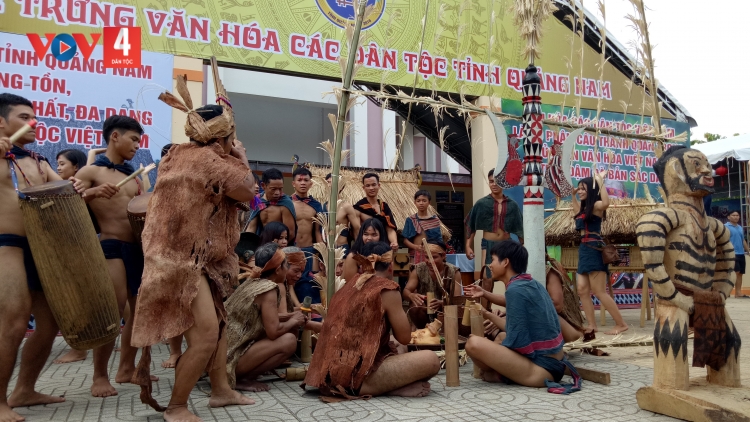 "Sắc màu văn hóa miền núi Quảng Nam – Khát vọng phát triển"