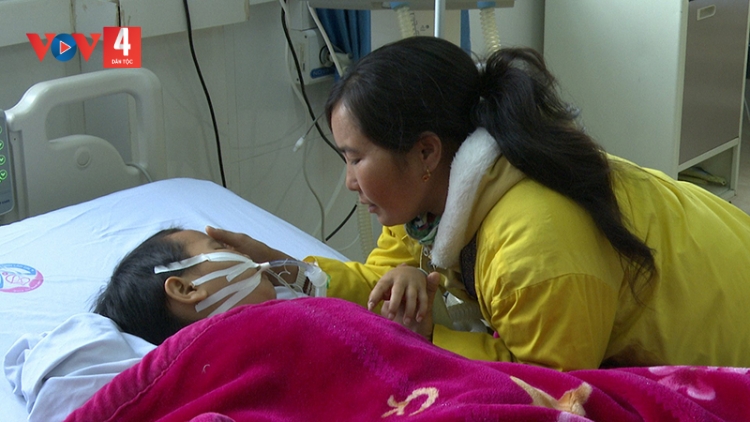 Hàng loạt ca mắc viêm não virus sớm bất thường ở Lào Cai