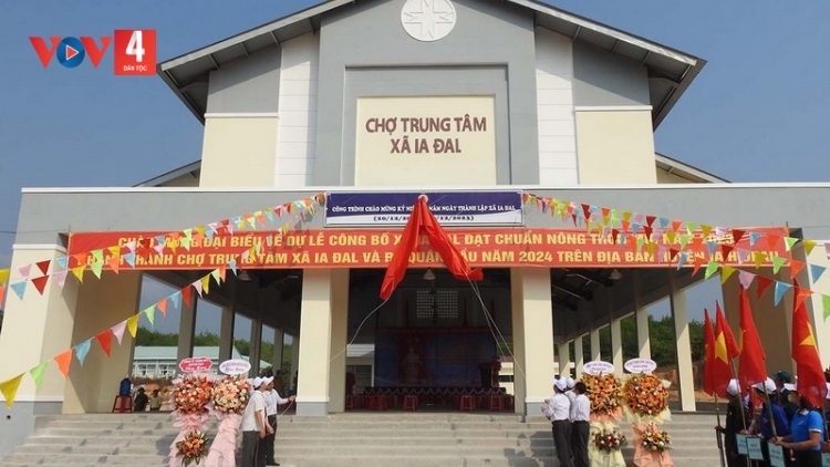Xã biên giới thứ 7 của tỉnh Kon Tum đạt chuẩn nông thôn mới