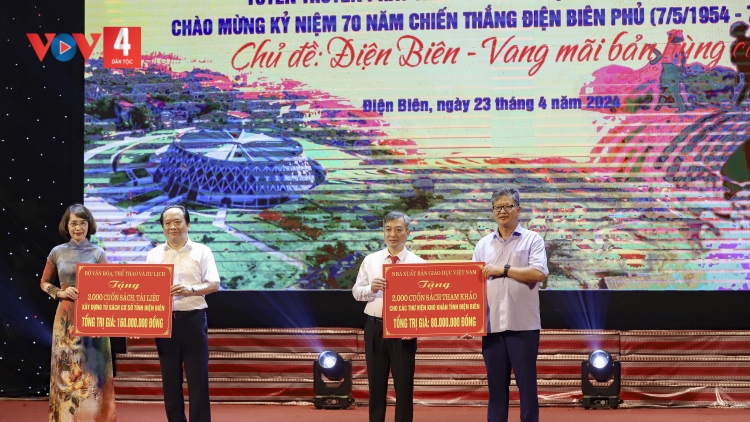  Lan tỏa văn hóa đọc từ Liên hoan cán bộ thư viện toàn quốc năm 2024 tại Điện Biên