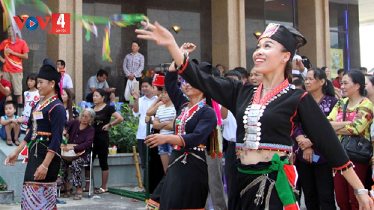 ÂM ĐIỆU TĂNG BOONG BU