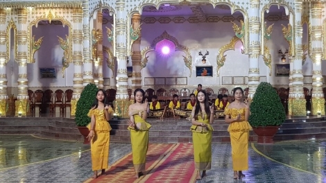 Chr’năp văn hóa ma nuyh Khmer đhị tỉnh Sóc Trăng