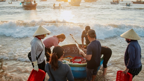 Đhanuôr t’bơơn a xiu Quảng Bình bhrợ ca van tơợ biển, ting xơơng quy định bơơn bhrợ