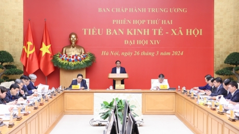 Thủ tướng Phạm Minh Chính leo rơh rƀŭn nchră Tiểu ban wăng sa- rêh jêng Đại hội 14 bâh Đảng