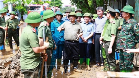 Khua dêh čar Phạm Minh Chính nao pel ĕp hơdôm anih ia ling dăo hăng bruă rŭ pơdong glăi anŏ răm rai ƀơi tơring čar Yên Bái 