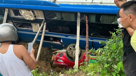 Sạt lở nghiêm trọng ở Bắc Quang, Hà Giang