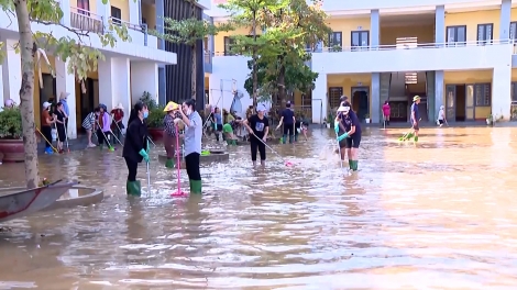 Yên Bái nỗ lực khắc phục hậu quả mưa lũ, đón học sinh trở lại trường