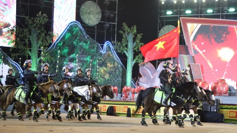 Chương trình nghệ thuật "Người truyền lửa – Lửa ấm Cao Nguyên"