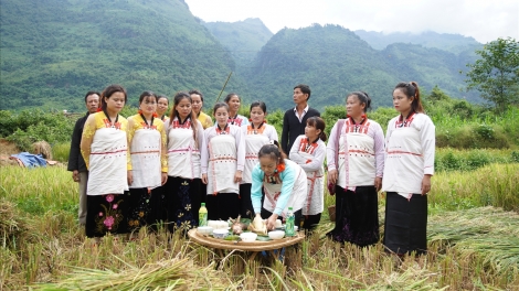 Xuân no ấm trên bản làng người Mảng ở Lai Châu 
