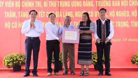 Têt hơtô tuăn pâ