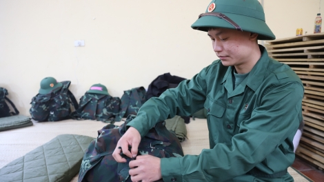  Gần 2.000 thanh niên con em dân tộc Cao Bằng, Bắc Kạn lên đường nhập ngũ