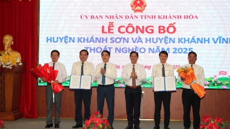 Khánh Hoà công bố hai huyện miền núi thoát nghèo