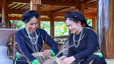 PỈ NOỌNG TỈNH ĐÀI XÁU CHƯƠNG TRÌNH (Chủ Nhật, Vằn 30 bươn 3 pi 2025)