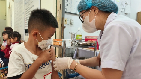 Pơreăng lo xêi hâi teăm tâi, pơreăng tơhê̆n kŏng-chêng-rơkong ƀă tơngê lo mơheăm hiăng tâ tú nếo a rơnó mêi