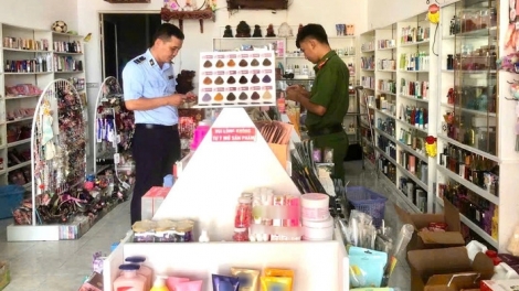ពត៌មាន ម៉ោង​ ៦