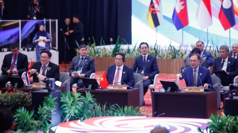 ពត៌មាន​ម៉ោង៦